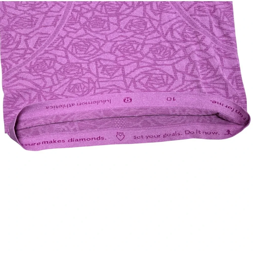 Lululemon Tech Short Sleeve Shirt Size 10 Purple Rose Print Athletic Top